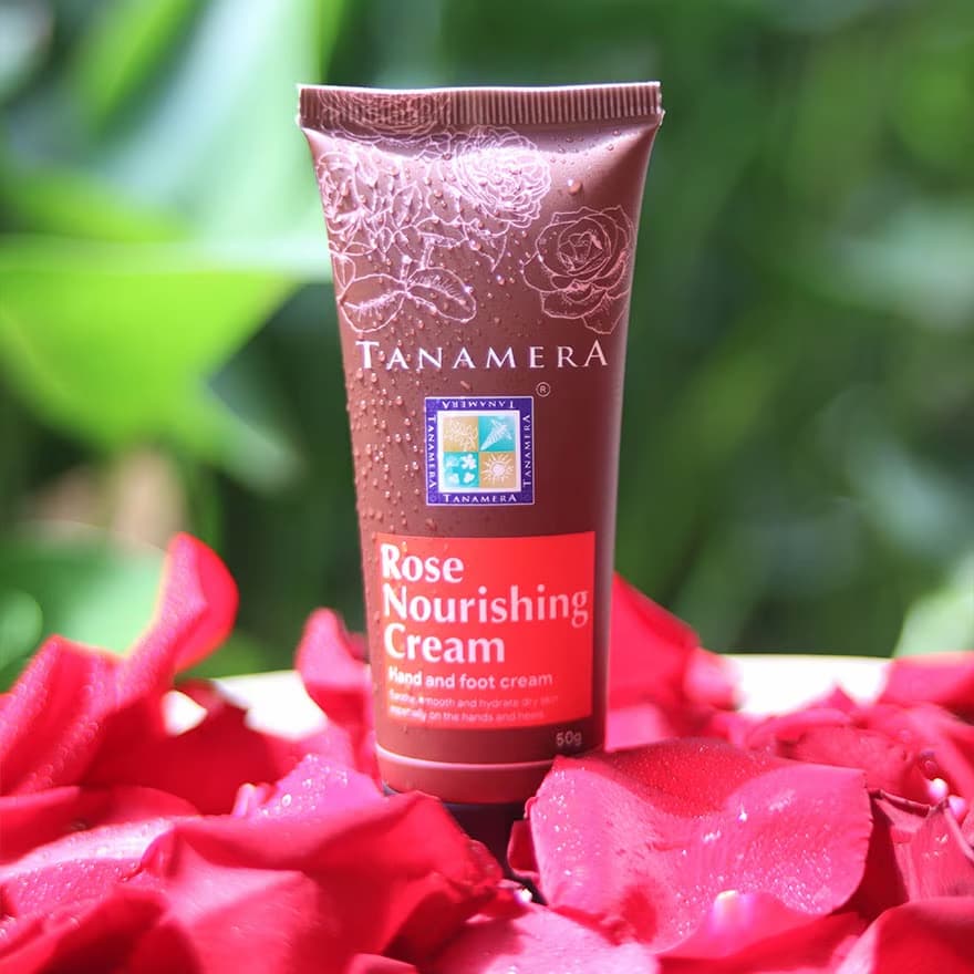 How to Hydrate Your Skin With Rose Nourishing Cream